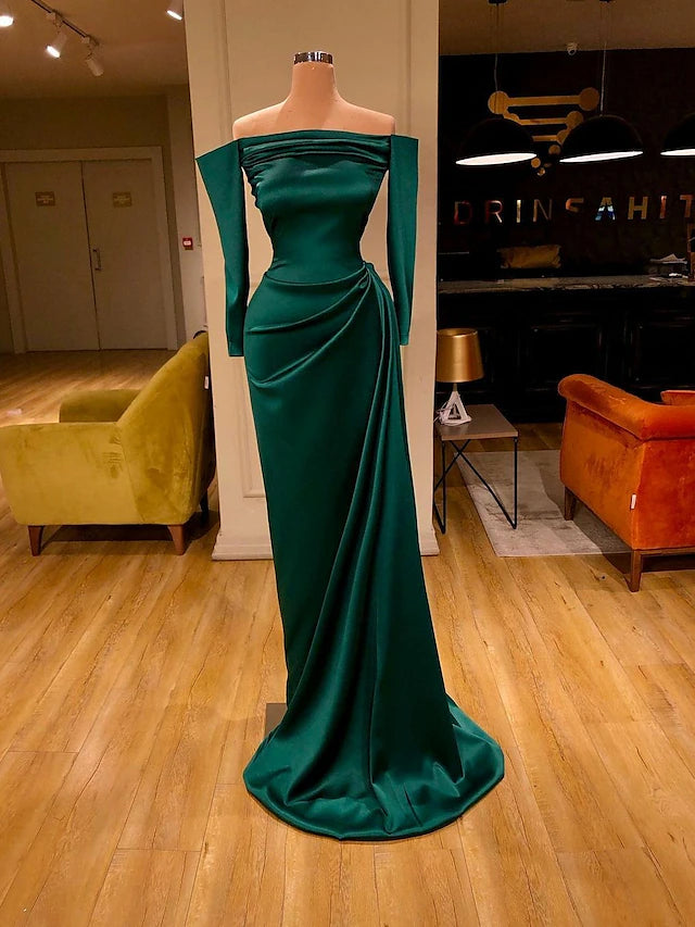 Etui-/Säulen-Abendkleid Reformation Amante Kleid Hochzeitsgast Sweep/Pinselzug Langarm Schulterfrei Charmeuse mit glatten Rüschen